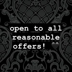 💀🖤 OPEN TO OFFERS ON ALL ITEMS 🖤💀